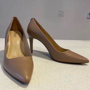 Michael Kors Dorothy Flex Pump